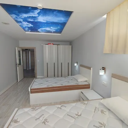 Kuk Apartament *