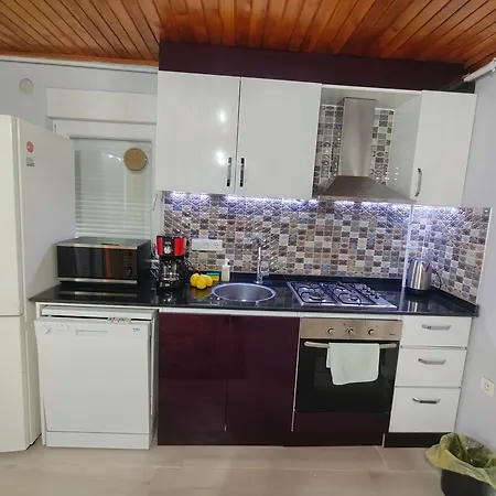 Kuk Apartment Antalya